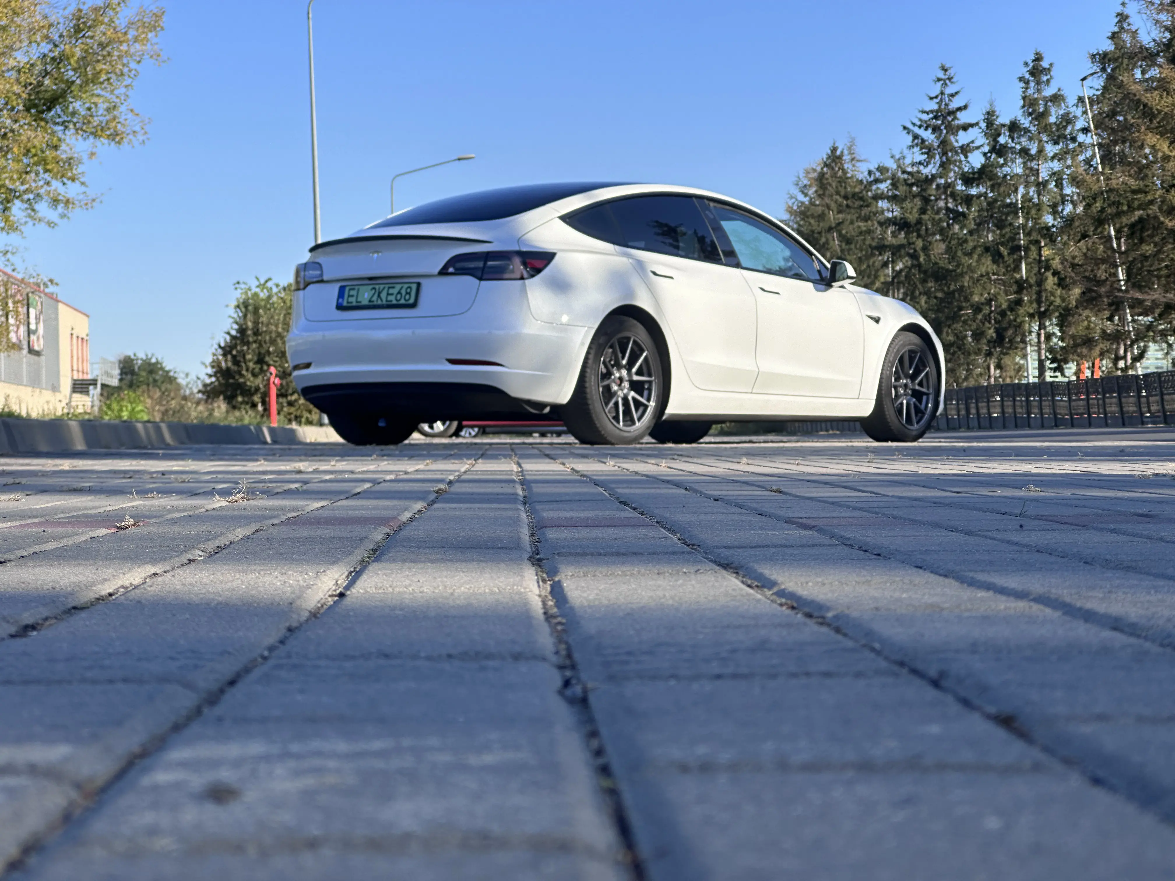 Tesla Model 3 z oferty Woge.pl - Zdjęcie 1